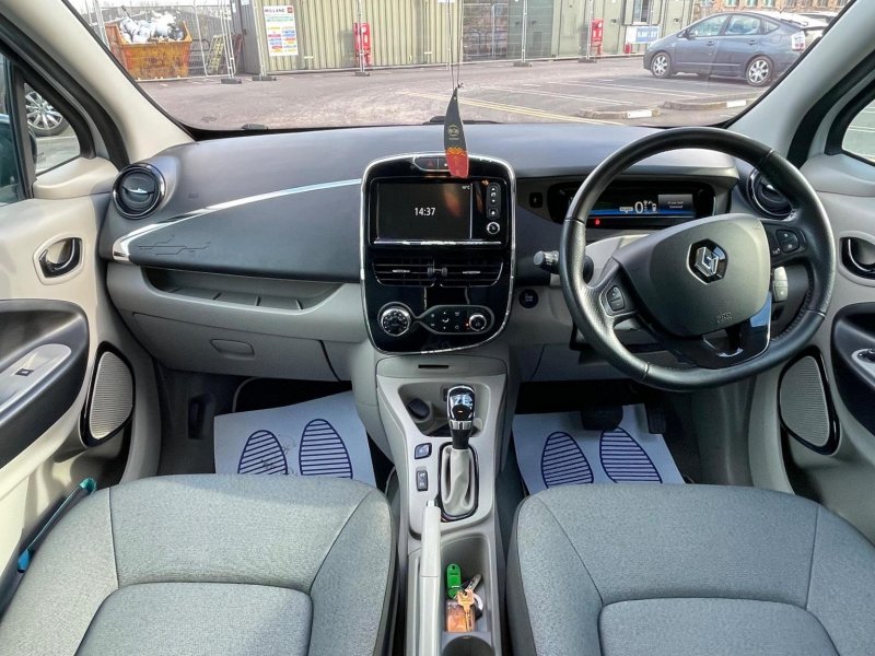 RENAULT ZOE