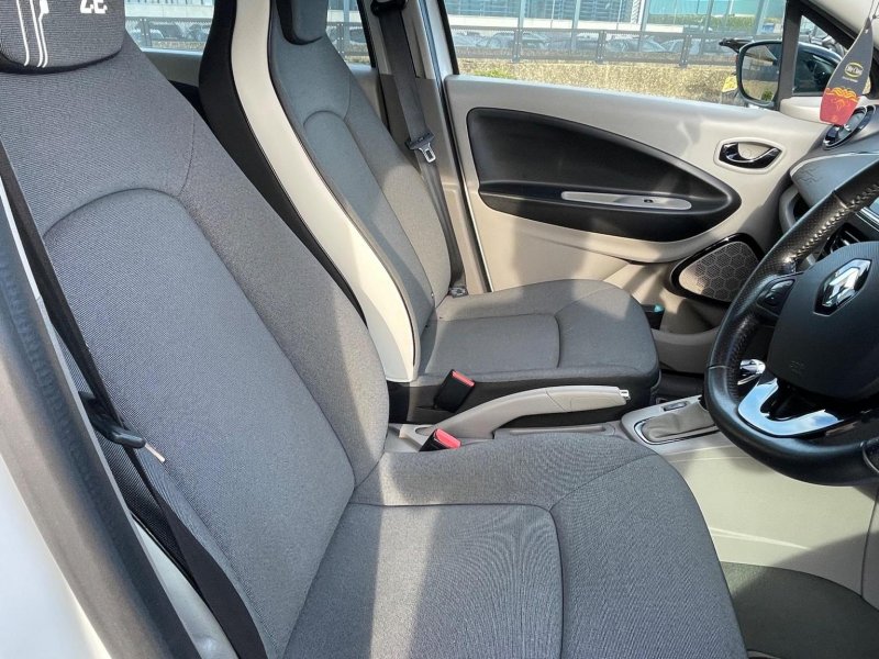 RENAULT ZOE