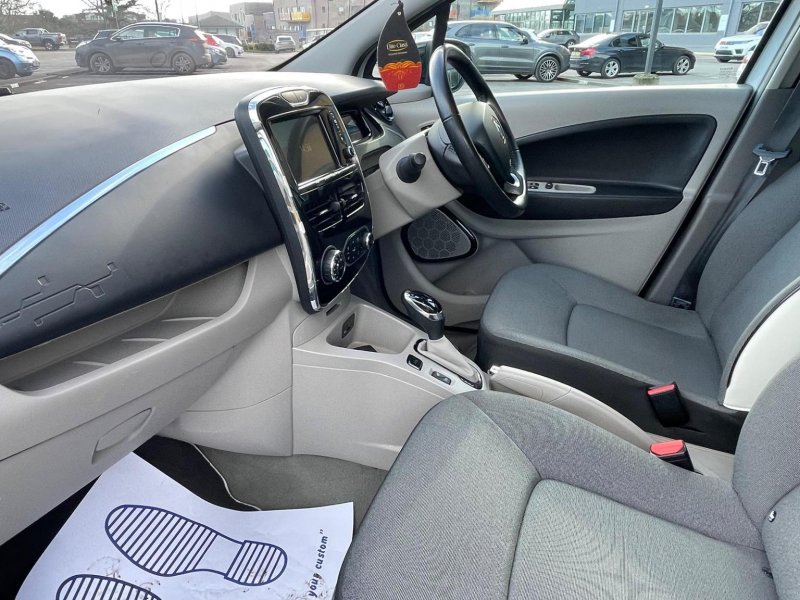 RENAULT ZOE